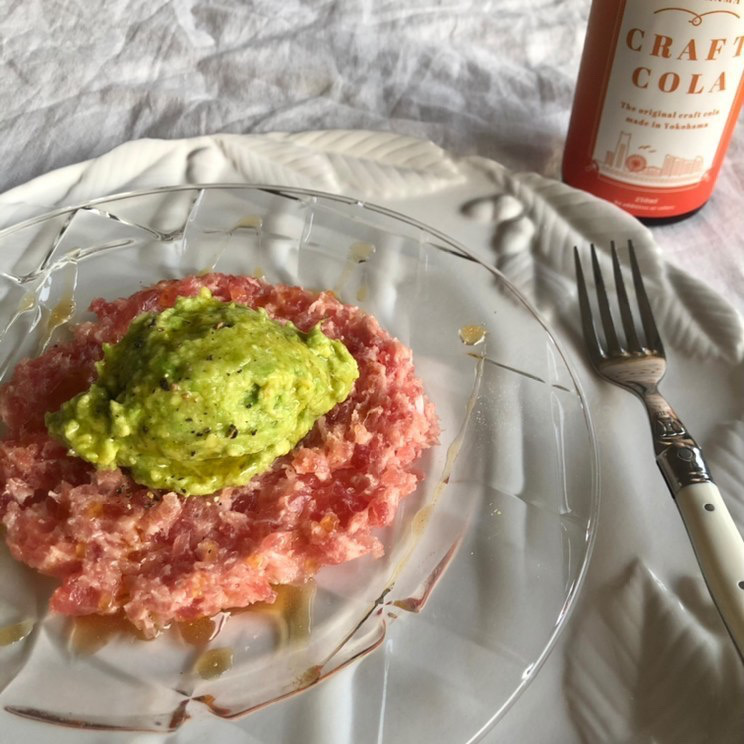 まぐろのすきみとアボカドのタルタル